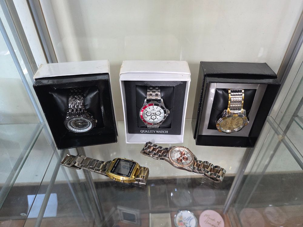 Lot 632 – Three Boxed of Wristwatches and Two others