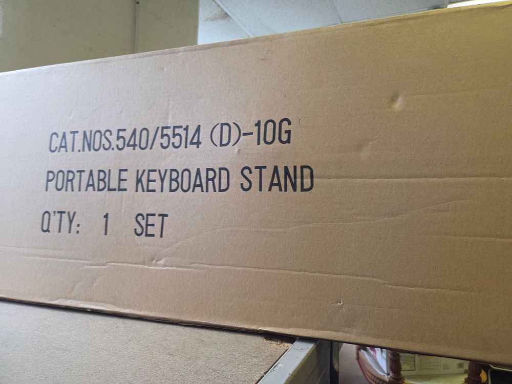 Lot 185 – Portable Keyboard Stand