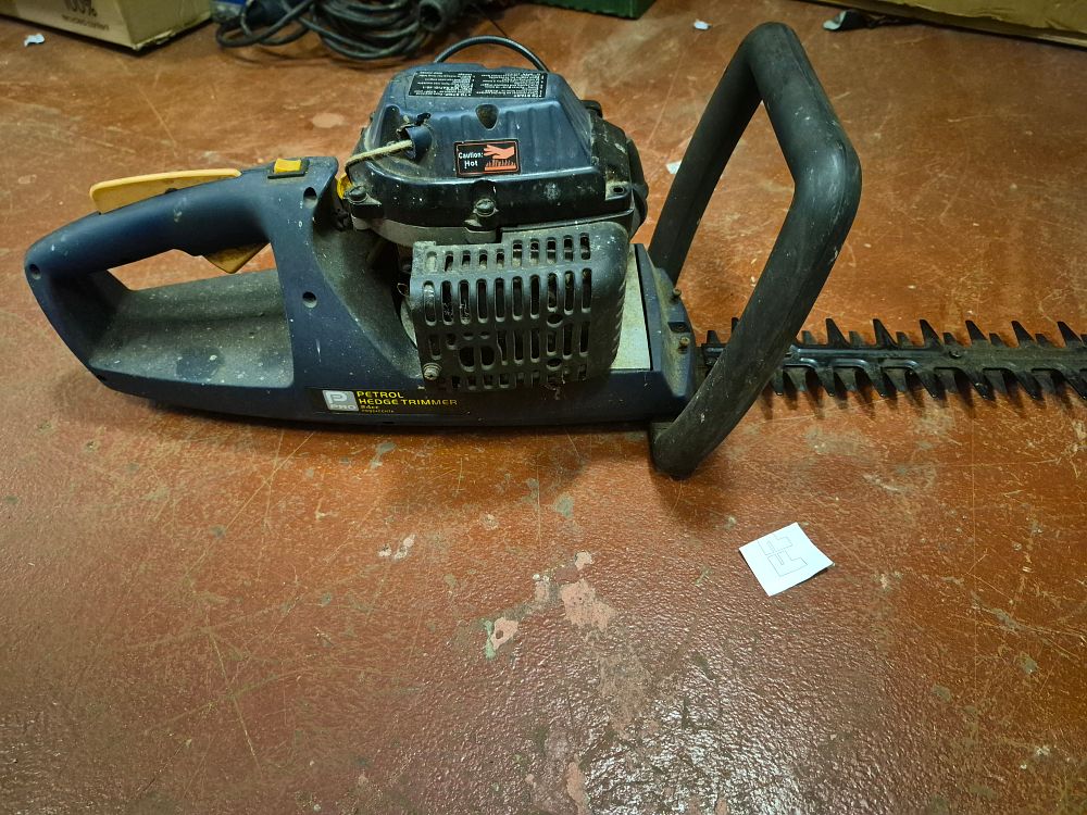 Lot 215 – PRO 24cc PR024CCHTA Petrol Hedge Trimmer untested