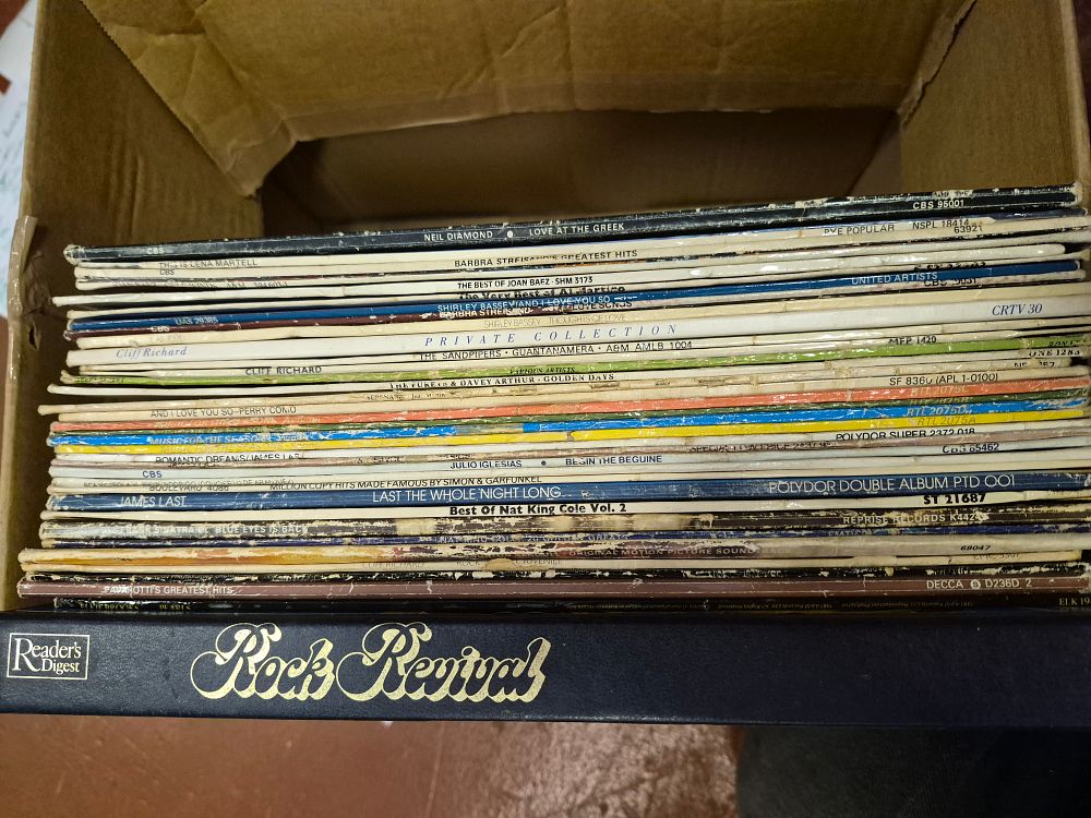 Lot 217 – Box of Vinyl Records Including Frank Sinatra Nat King Cole and Neil Diamond