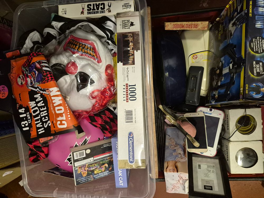 Lot 218 – Two Boxes of Miscellaneous Toys Games and Collectables Including Clementoni and Doctor Who Block Set