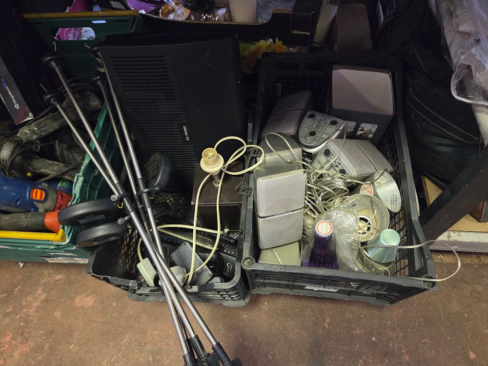 Lot 208 – Two Boxes of Mixed Electronics and Home Audio Equipment Including Samsung