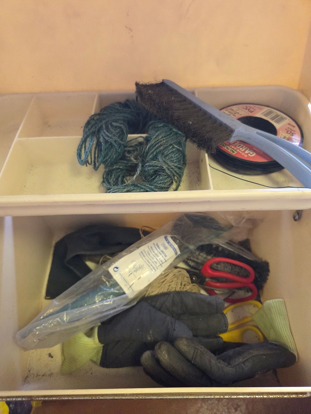 Lot 336 – One Tray of Miscellaneous Gardening and Household Hand Tools Including Town & Country and Pan Products