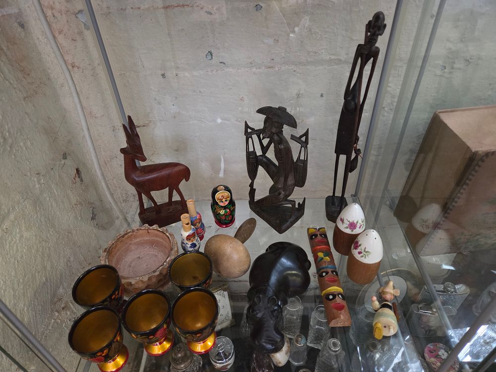 Lot 603 – A Collection of Miscellaneous Ethnic Collectables and Decorative Ornaments Including African Wood Carvings and Russian Lacquerware