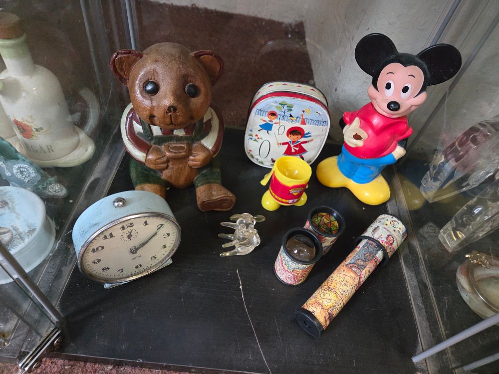 Lot 623 – A Selection of Vintage Toys and Collectables Including Smiths and Mickey Mouse