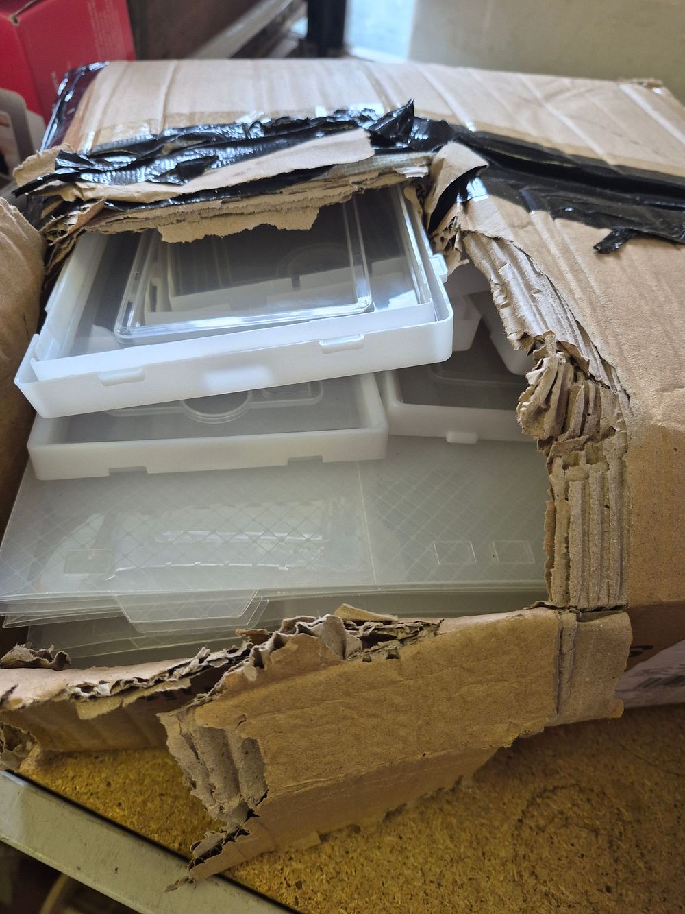 Lot 178 – Box of Plastic Storage and Organisation Containers amazon returns
