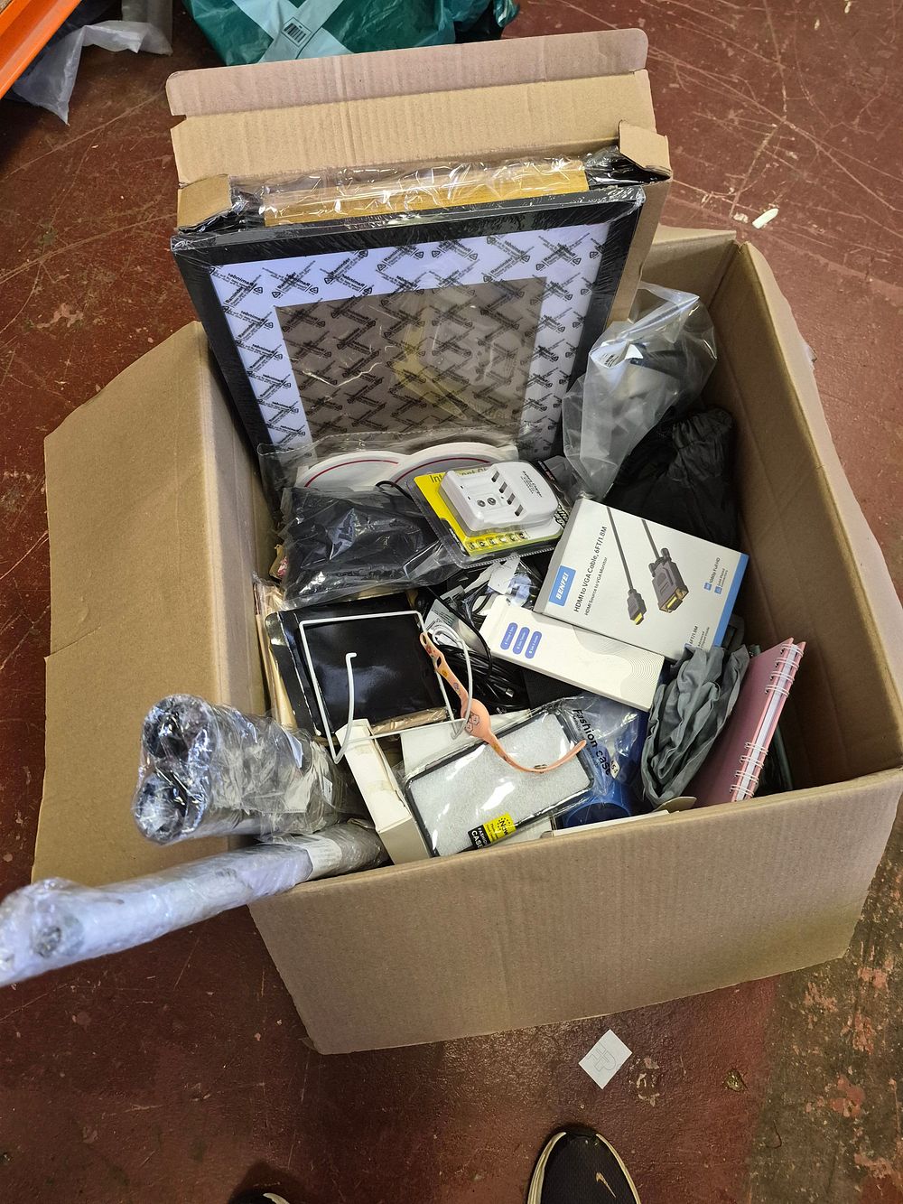 Lot 187 – Large Box of Miscellaneous Consumer Goods and Tech Accessories Including BENFEI amazon returns