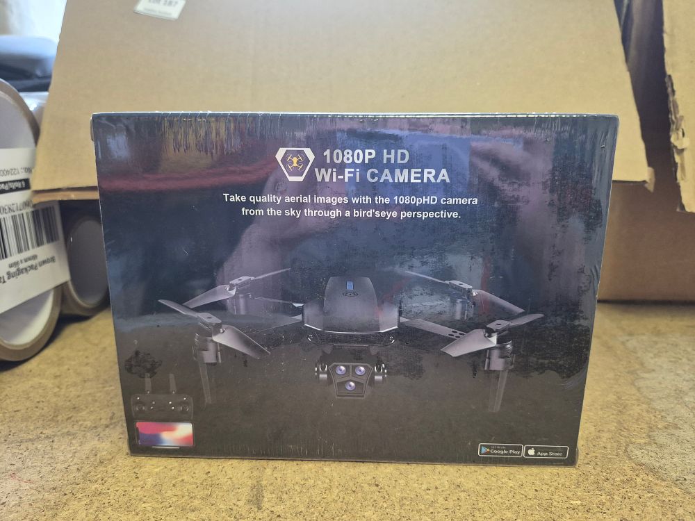Lot 198 – 1080P HD Wi-Fi Camera Folding Quadcopter Drone new in box