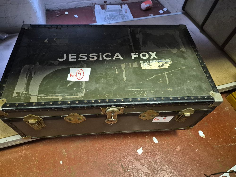 Lot 217 – Large Flat Top Vulcanised Fibre Steamer Trunk