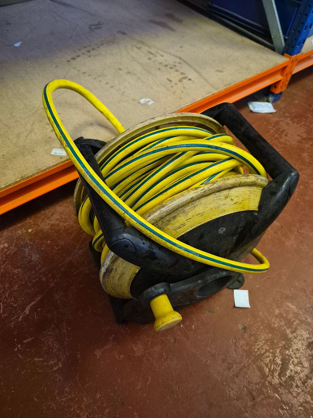 Lot 246 – Portable Manual Garden Hose Reel