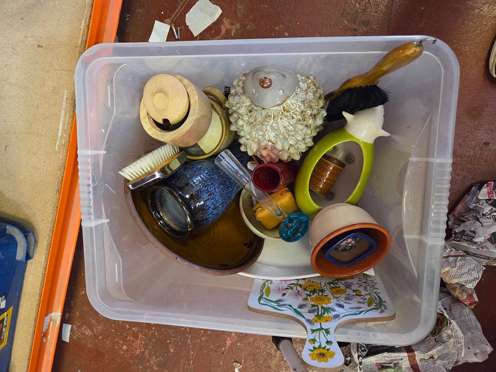 Lot 285 – Box of Studio Pottery and Decorative Household Items