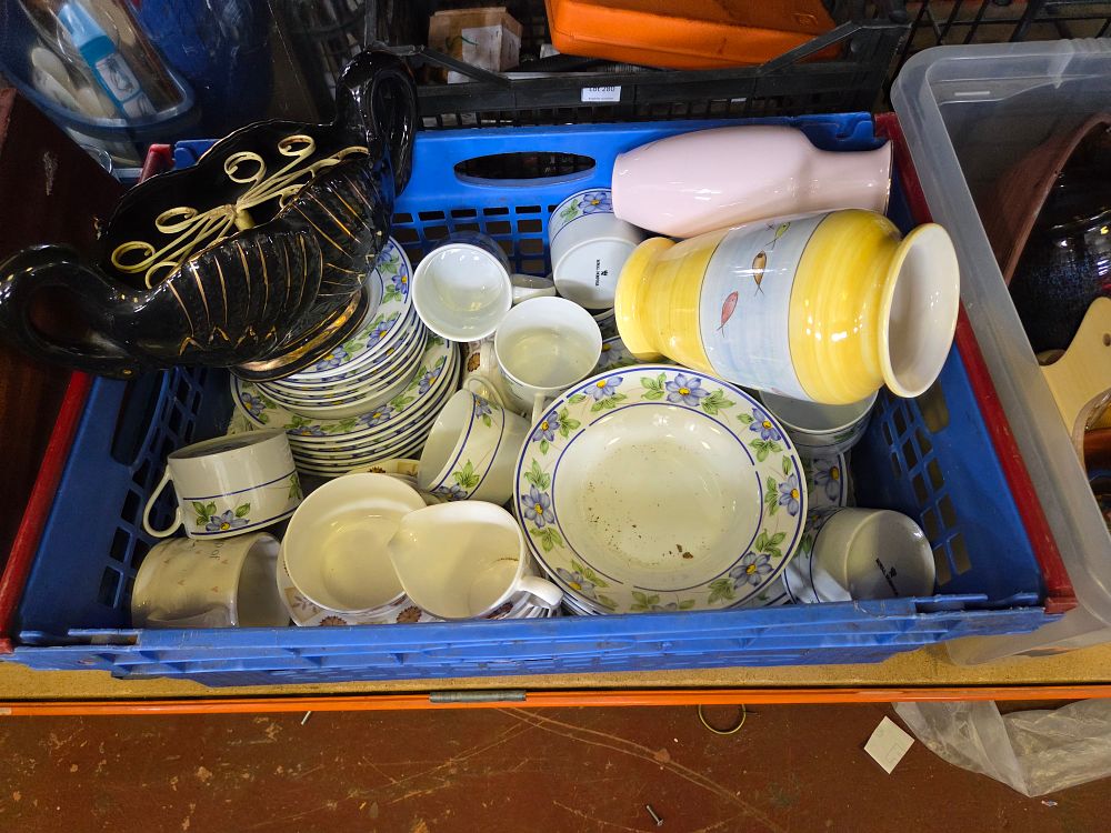 Lot 286 – Crate of Domestic and Decorative Ceramics Including Royal Norfolk