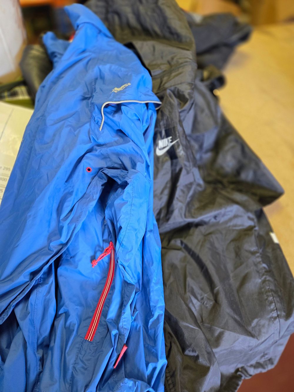 Lot 295 – A Collection of Lightweight Outerwear Including Nike and Trespass