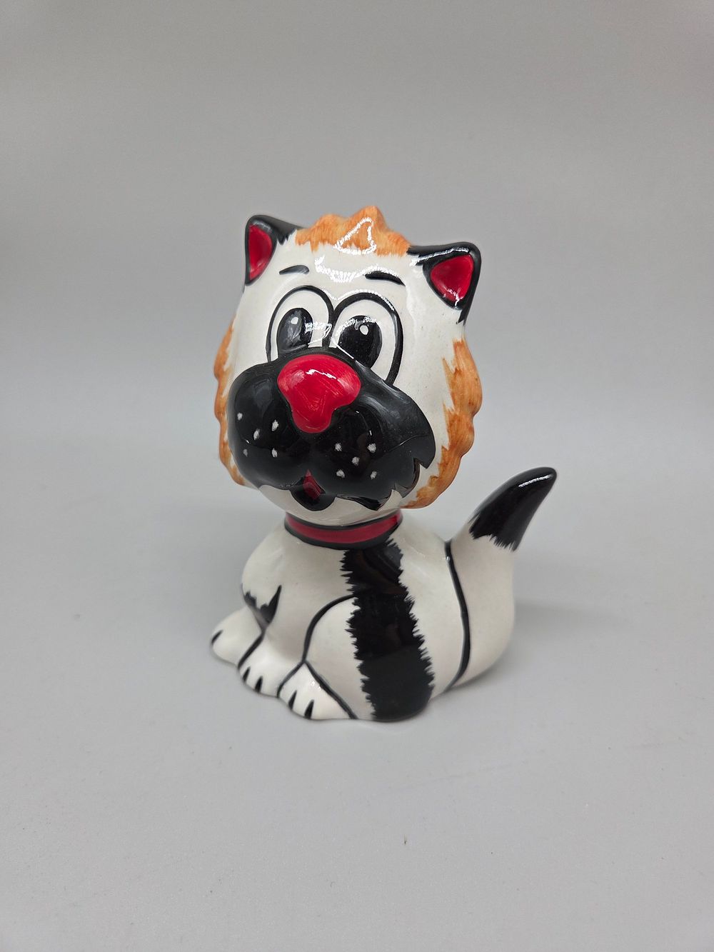Lot 155 – A Lorna Bailey Seated Stylised Cat