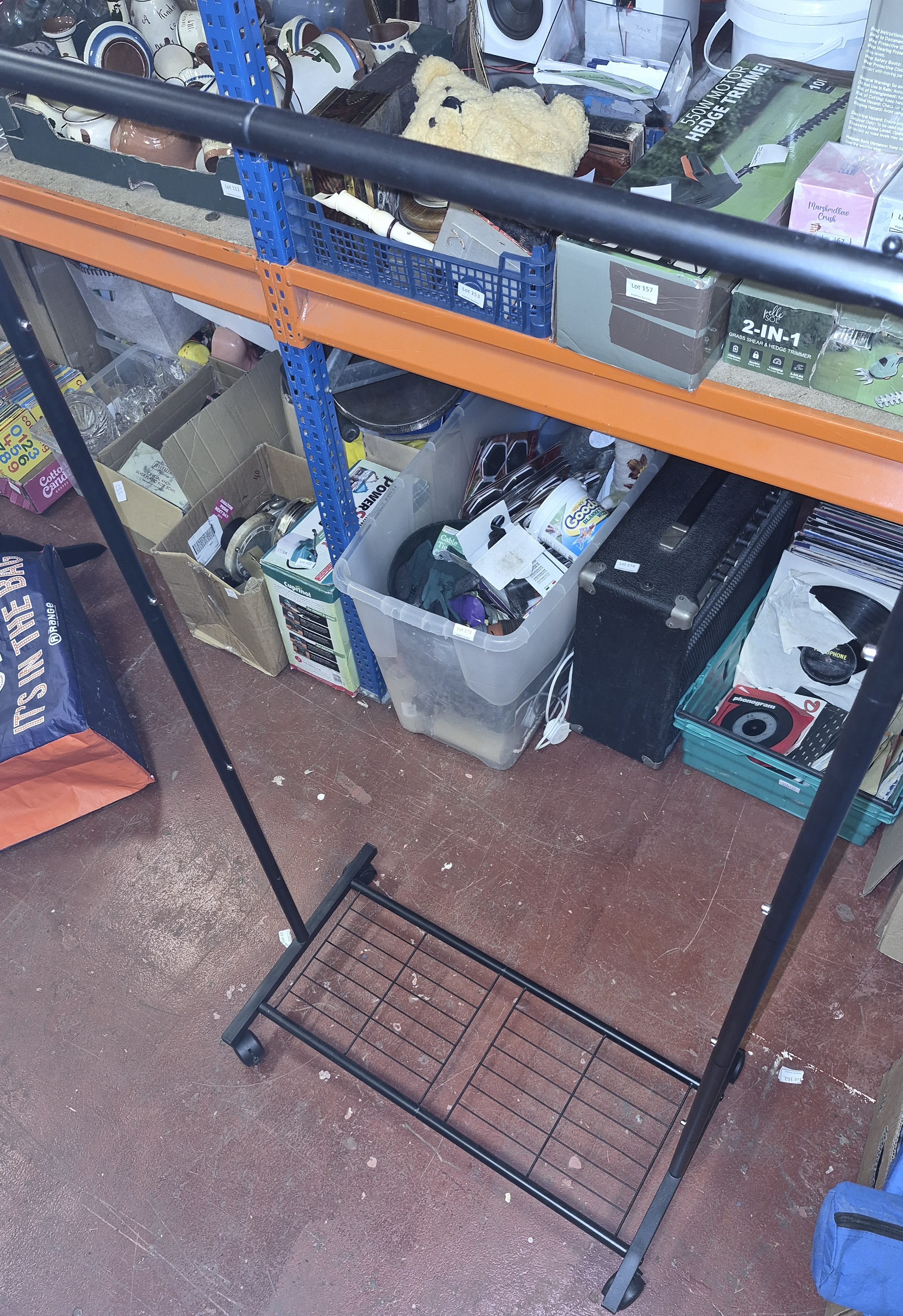 Metal Rolling Garment Rail new
