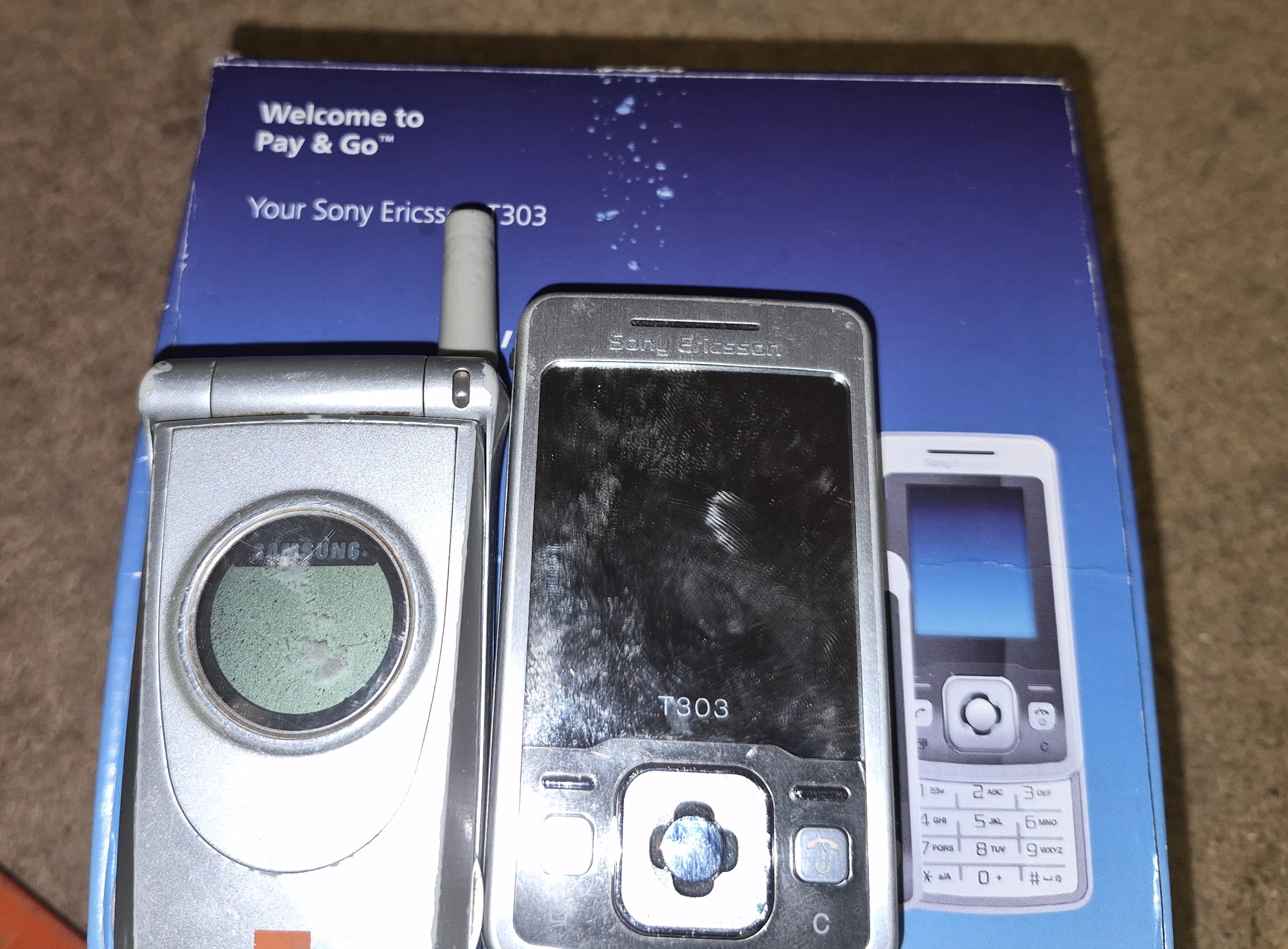 A Selection of Mobile Telephones Including Sony Ericsson T303 and Samsung Clamshell untested