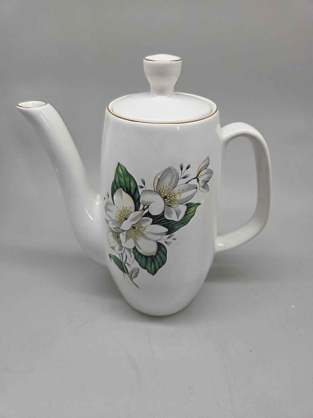 Lot 195 – SylvaC Ware Alpine Pattern Coffee Pot