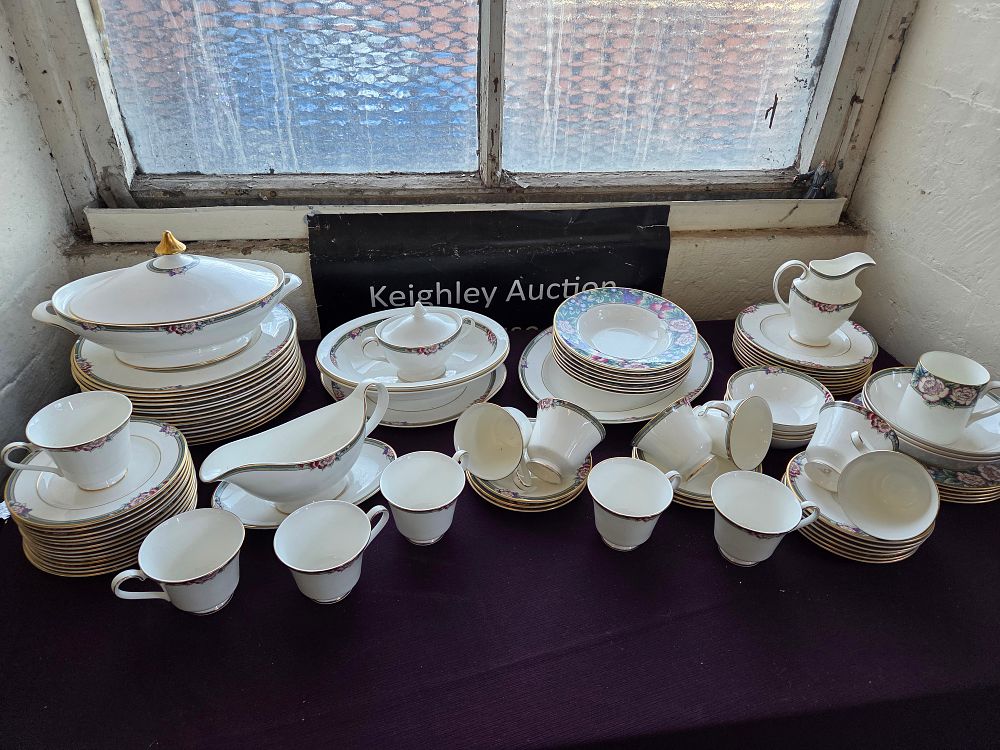 Lot 222 – A Collection of Royal Doulton Orchard Hill H 5233 Fine Bone China Tableware