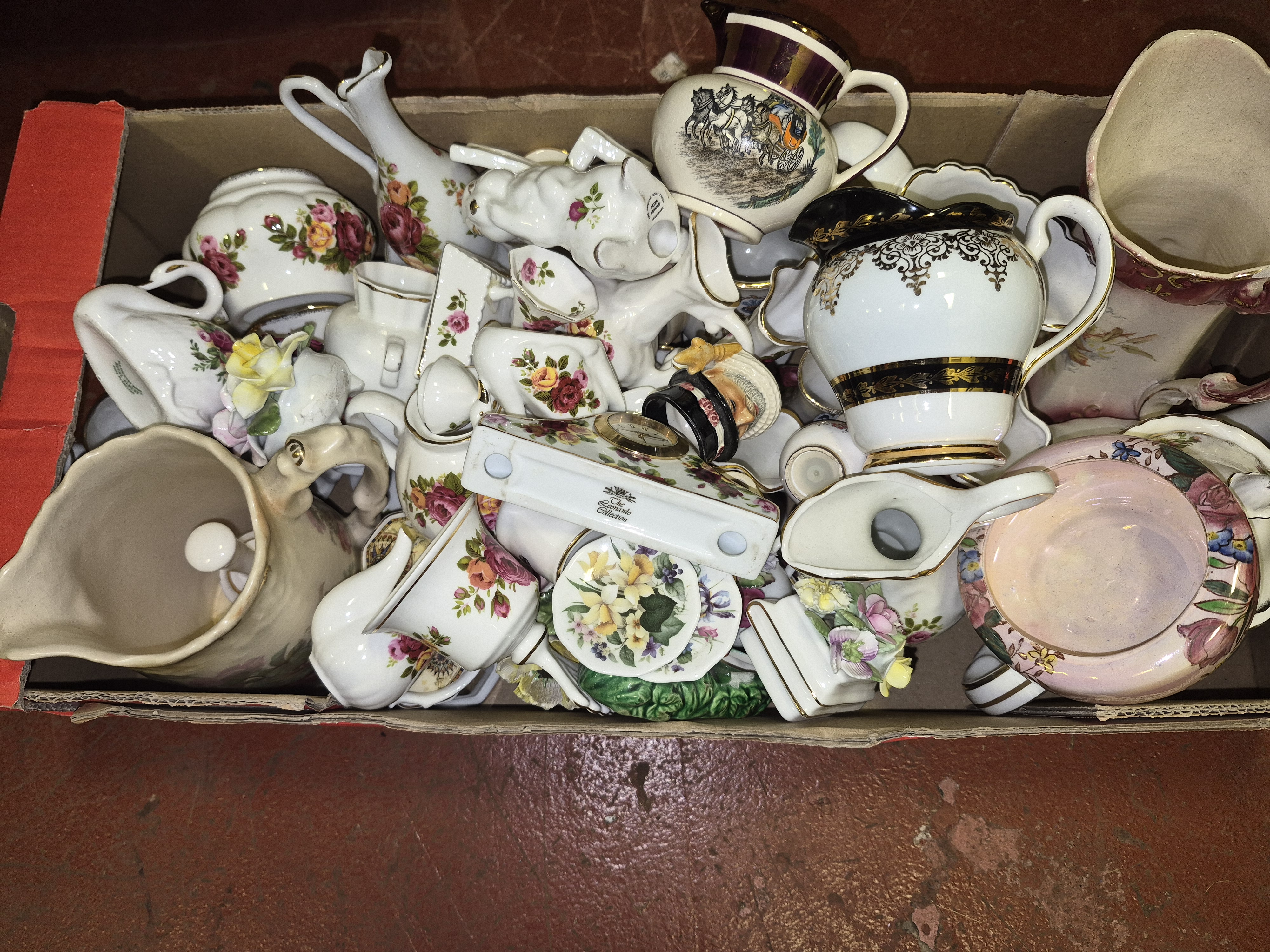 Box of Decorative Ceramics and Ornamental Giftware Including The Leonardo Collection