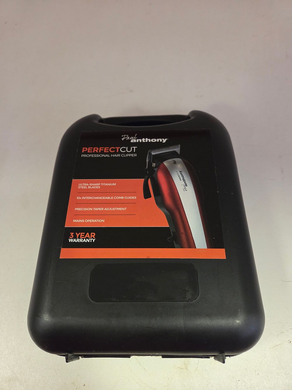 Lot 210 – Paul Anthony PerfectCut Professional Hair Clipper kit w/o