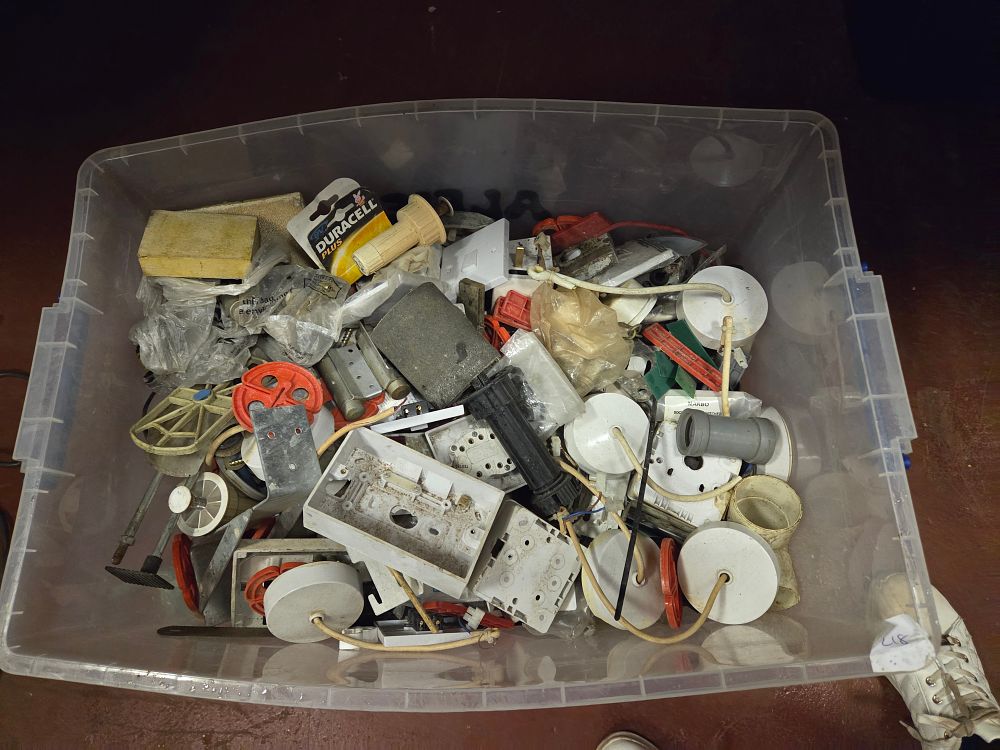 Lot 240 – An Assortment of Domestic Electrical Fittings and Sundries Including Duracell and MK