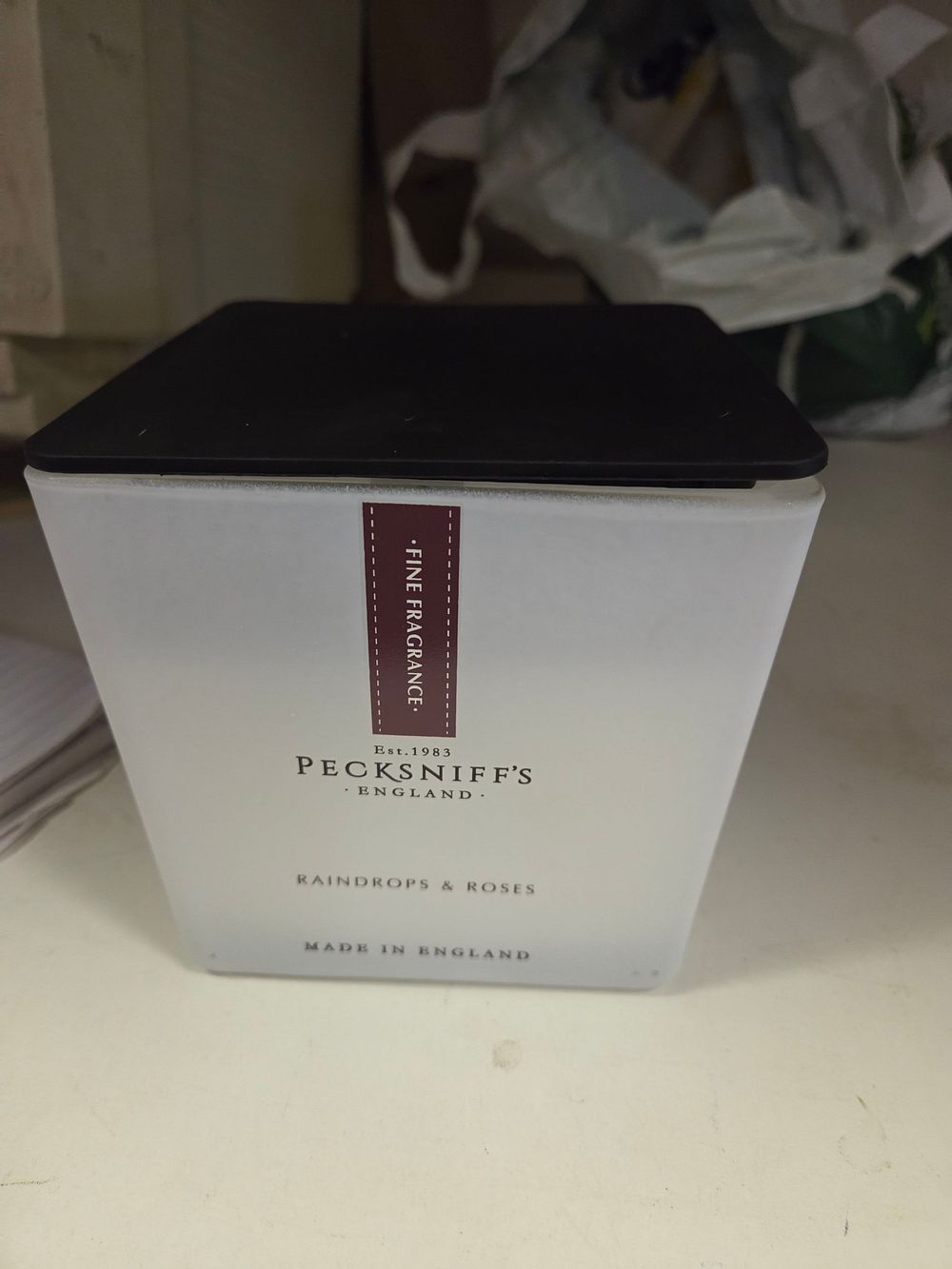 Lot 279 – Pecksniff’s Raindrops & Roses Fine Fragrance Scented Candle 30.3oz