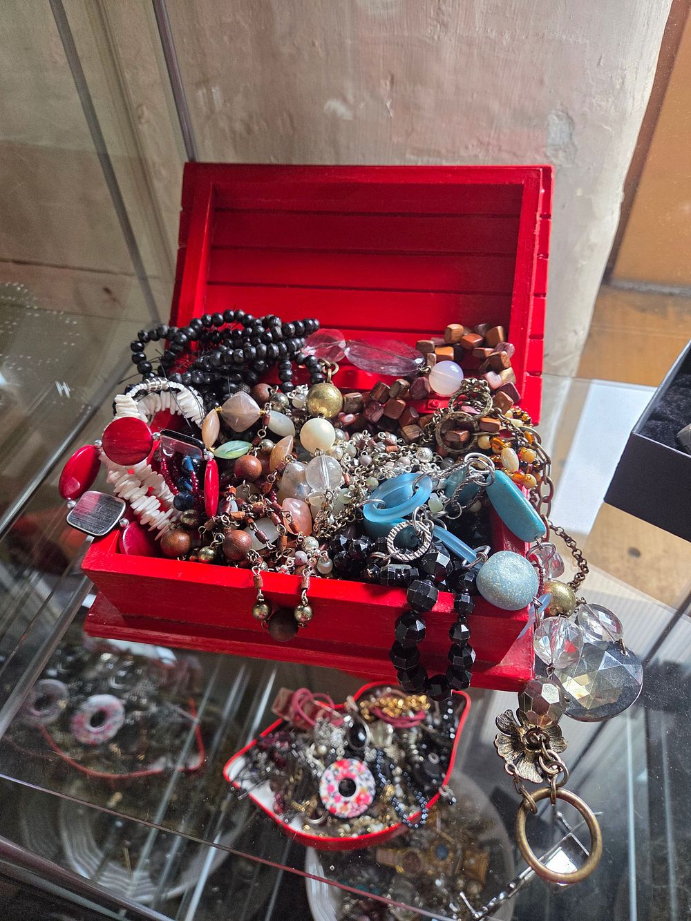 Lot 603 – An Assortment of Costume Jewellery and a Wooden Box