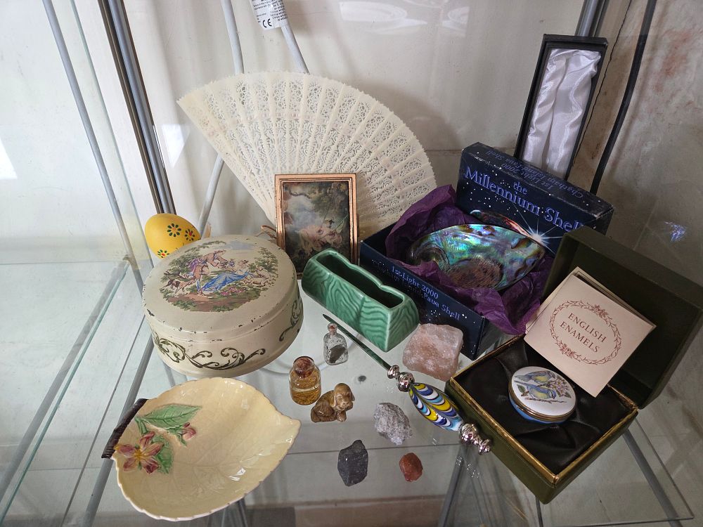 Lot 622 – A Collection of Decorative Objects and Curiosities Including English Enamels Pill Box and Millennium Shell