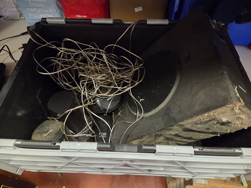 Lot 99 – A Collection of Philips Home Cinema Speakers and Subwoofer untested