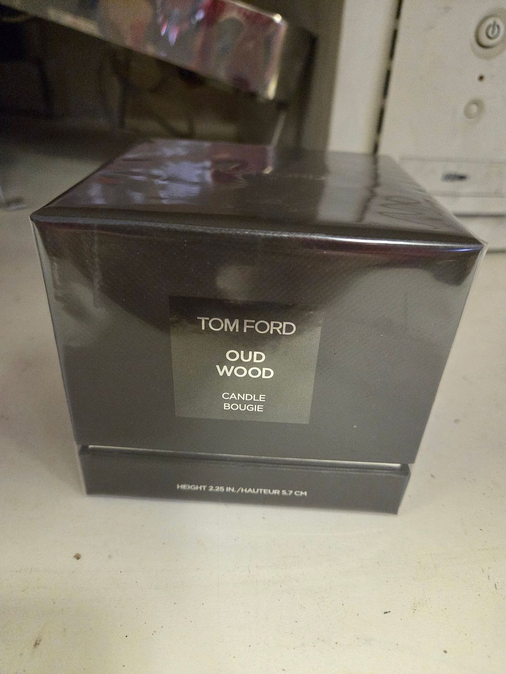 Lot 122 – Tom Ford Oud Wood Candle sealed