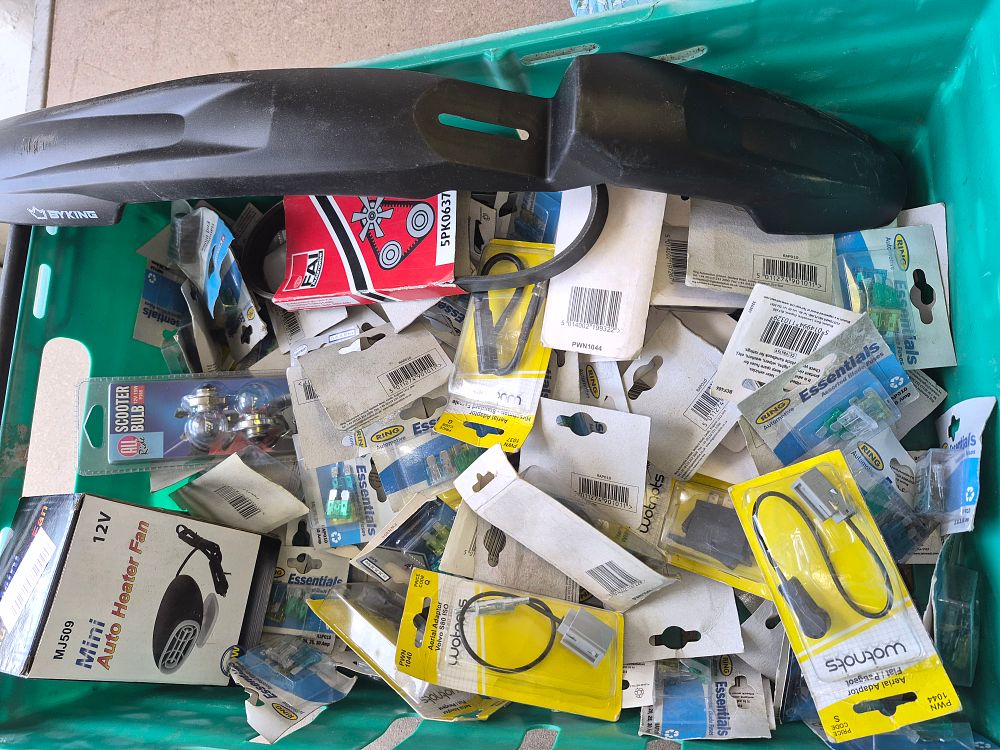 Lot 183 – A Collection of Automotive Spares and Accessories Including Wotnots, Ring Automotive, and FAI