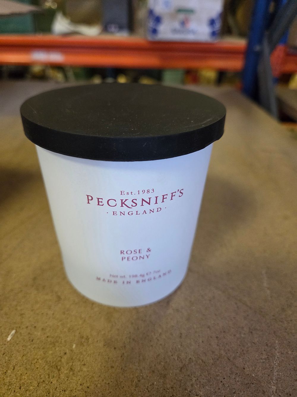 Lot 288 – Pecksniff’s England Rose and Peony Fragrance Scented Candle 7oz