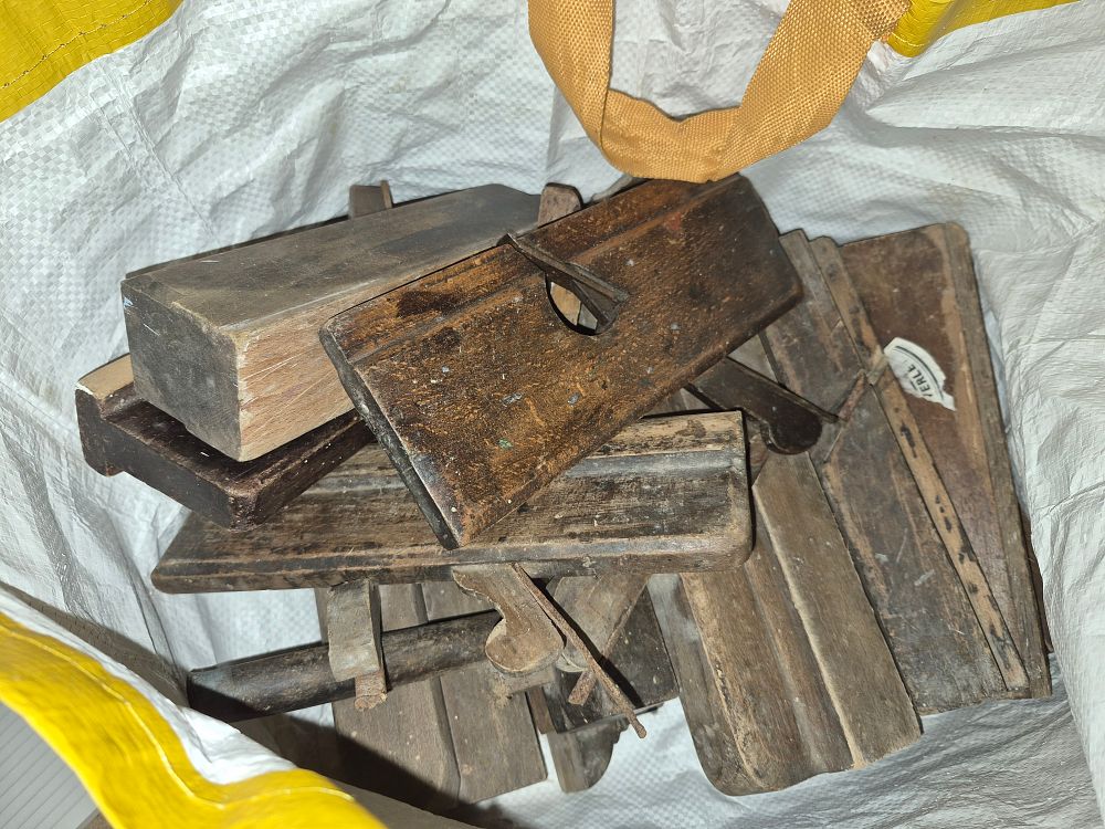 Lot 24 – A Collection of Antique Wooden Moulding and Woodworking Planes