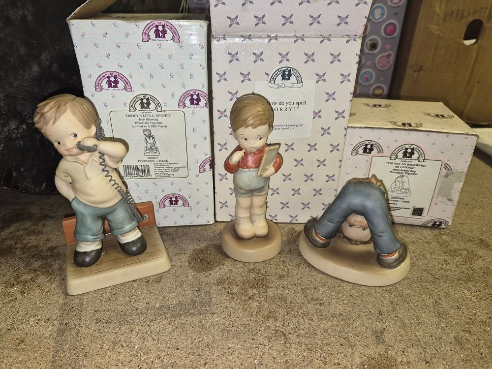 Lot 45 – Three Enesco Memories of Yesterday Porcelain Figurines boxed