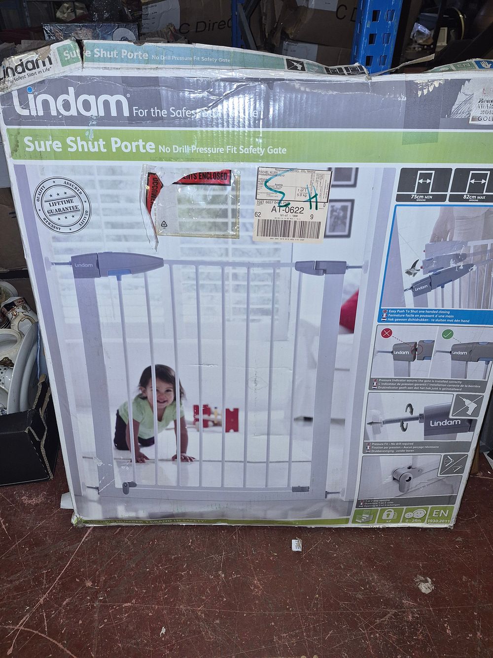 Lot 83 – Lindam Sure Shut Porte No-Drill Pressure Fit Safety Gate