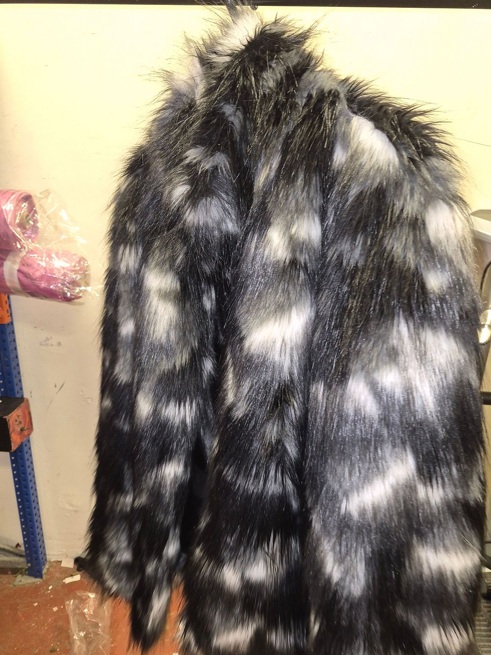 Lot 100 – Be Beau Faux Fur Long Pile Coat