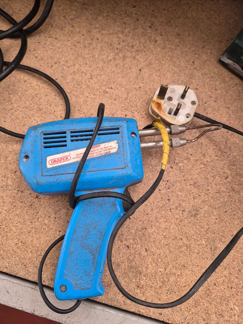Lot 6 – Draper K100 100W Electric Soldering Gun working order