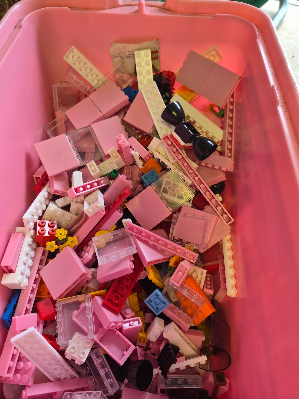 Lot 34 – A Collection of Best-Lock Kimmy Construction Toys and Pieces