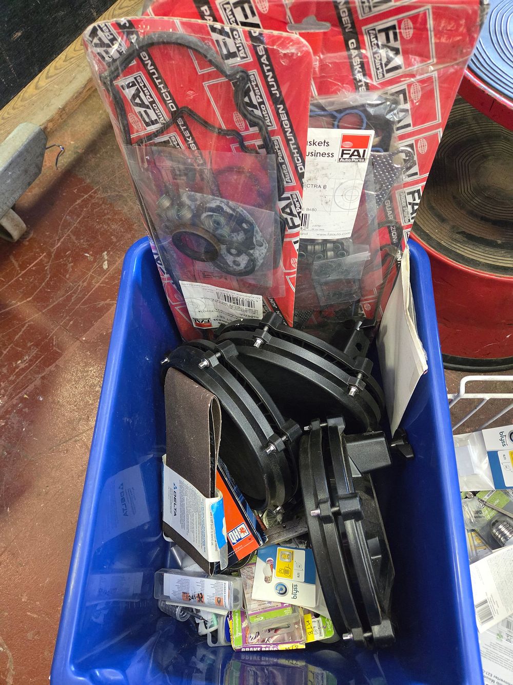 Lot 105 – An Assortment of FAI Auto Parts Gasket Sets, Toyota Spares, and Workshop Consumables