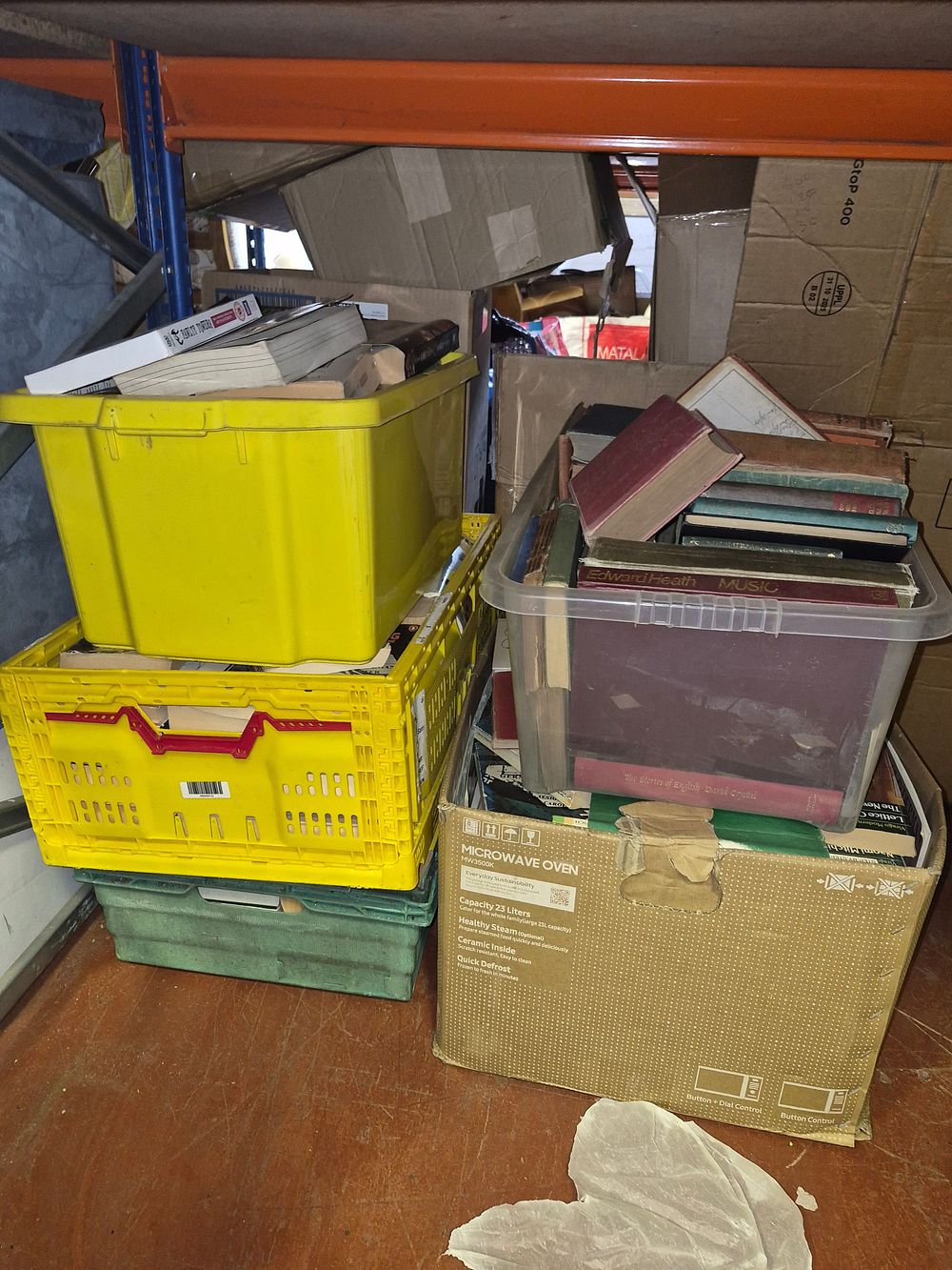 Lot 211 – A Large Selection of Books Including Maria Edgeworth, Stephen Hawking, and Iris Murdoch