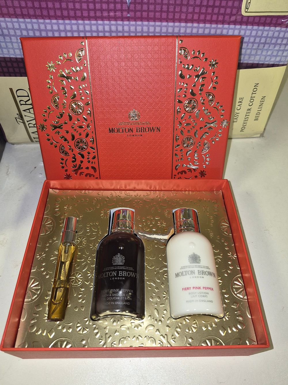 Lot 245 – Molton Brown Fiery Pink Pepper Travel Gift Set