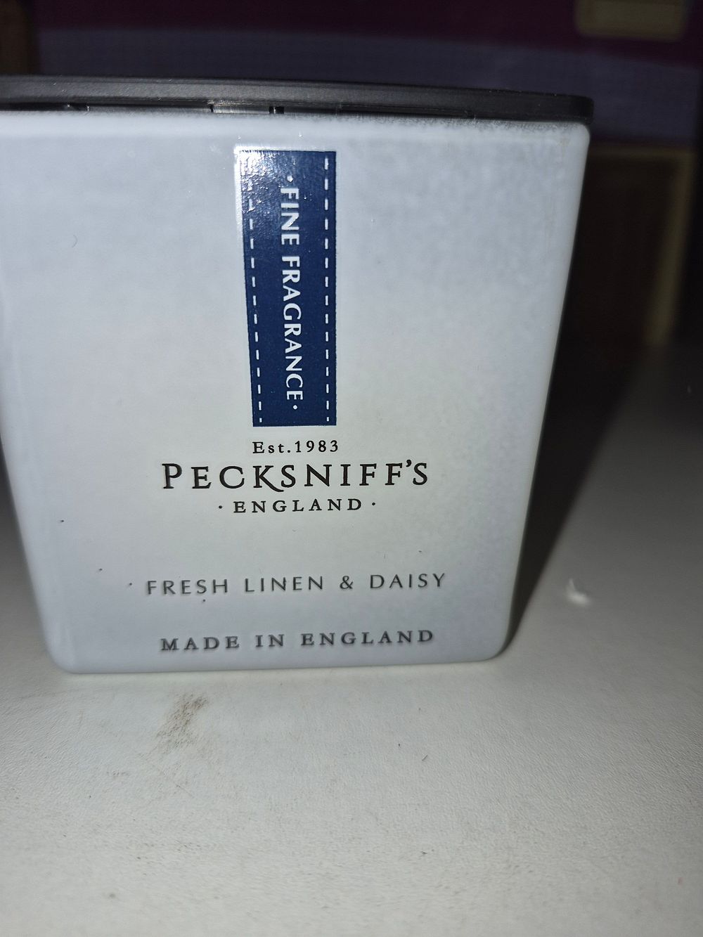 Lot 247 – Pecksniff’s Fresh Linen & Daisy Fine Fragrance Candle 7oz
