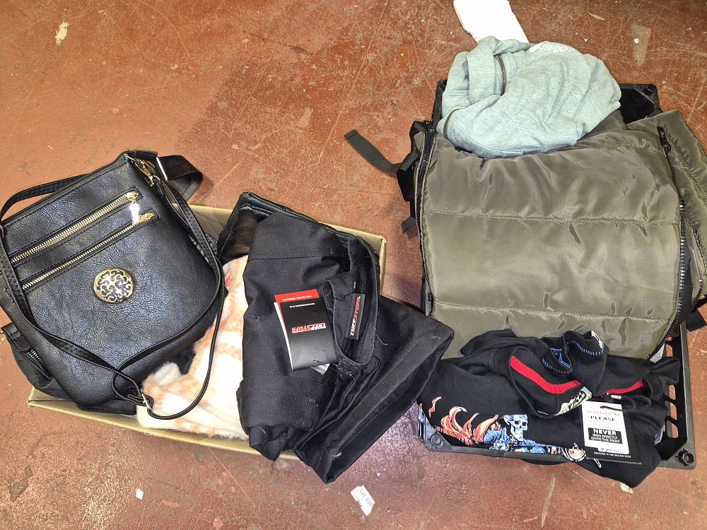 Lot 290 – An Assortment of Contemporary Apparel and Accessories Including Nike and TuffStuff some with tags