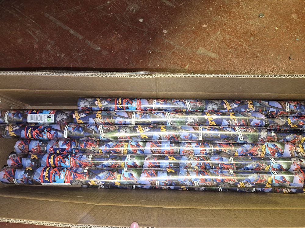Lot 295 – Box of Approximately 24 Rolls of Marvel Spider-Man Gift Wrap