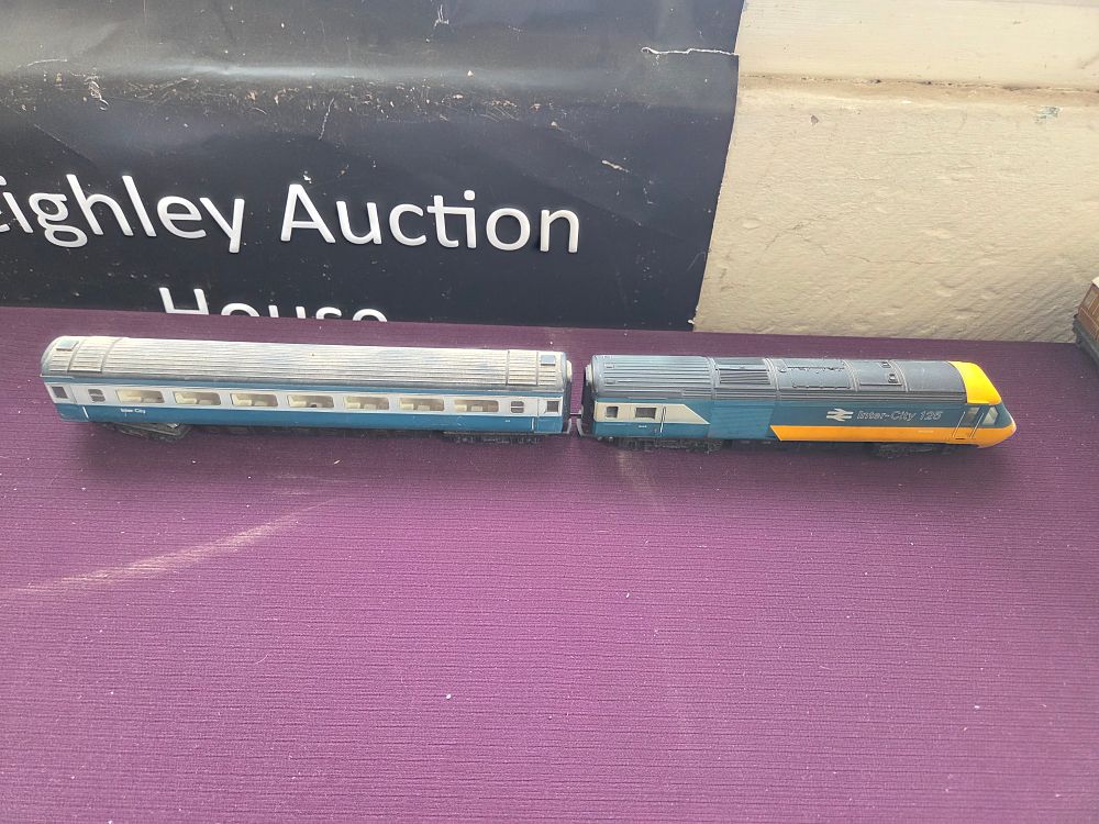 Lot 156 – Two Hornby Inter-City 125 Model Railway Components