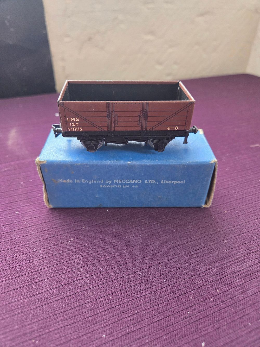 Lot 158 – Hornby-Dublo 32075 Open Wagon D1 original box