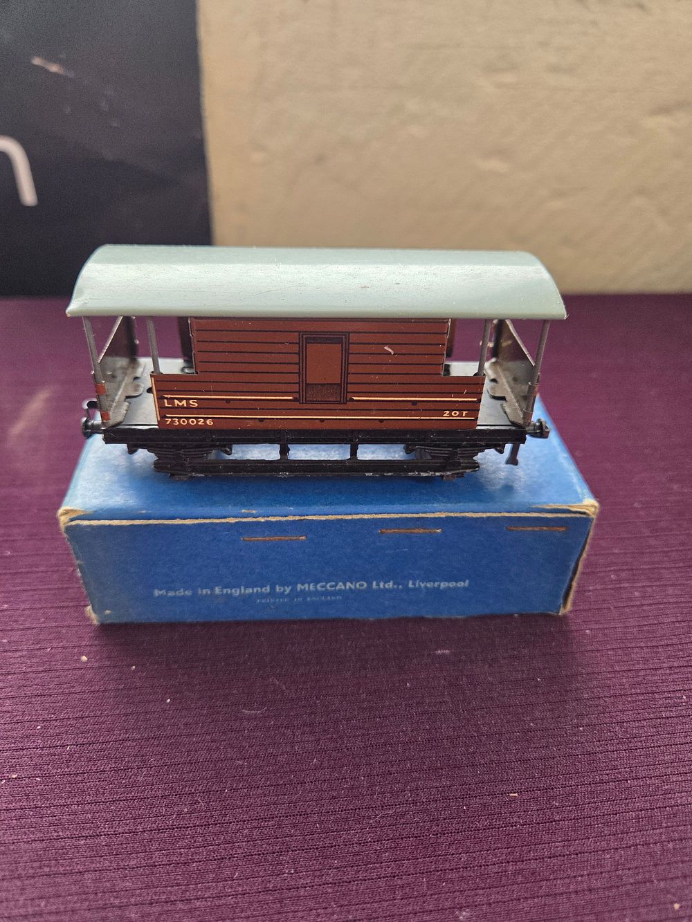 Lot 159 – Hornby-Dublo 32045 Goods Brake Van D1 original box
