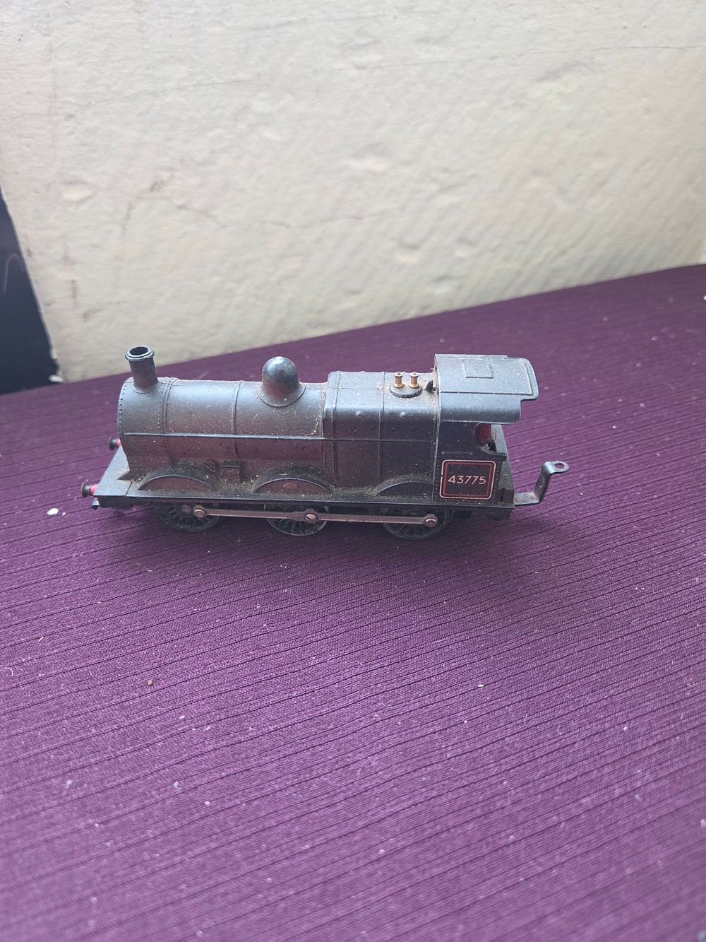 Lot 197 – Hornby Class 3F 0-6-0 Tank Locomotive