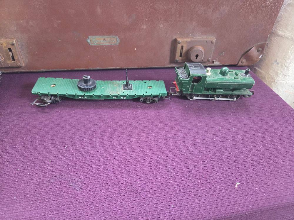 Lot 200 – Two Tri-ang 00 Gauge Model Railway Pieces unboxed
