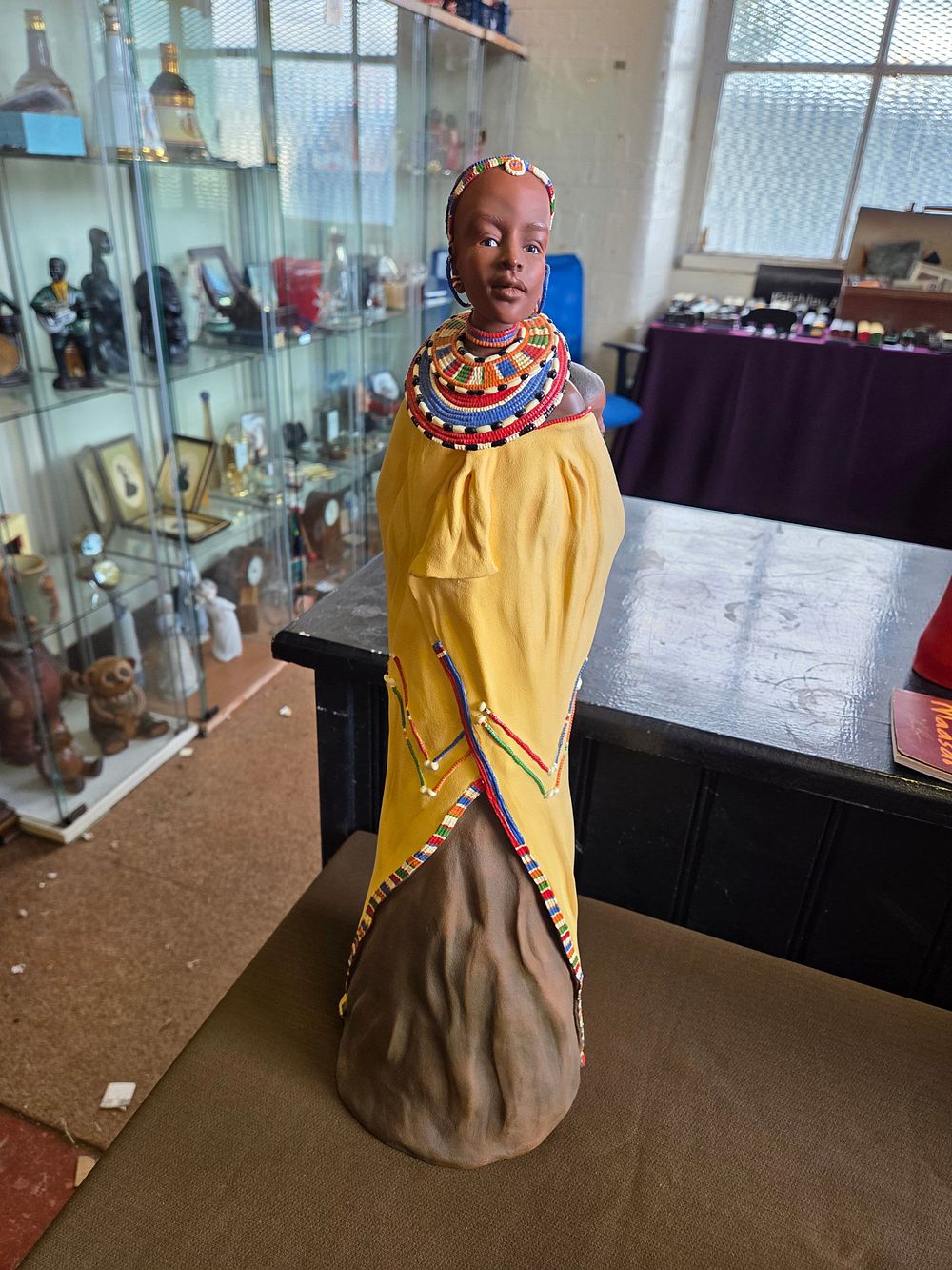 Lot 648 – One Stacy Bayne Soul Journeys Maasai yeyiô mother’s love limited edition figurine